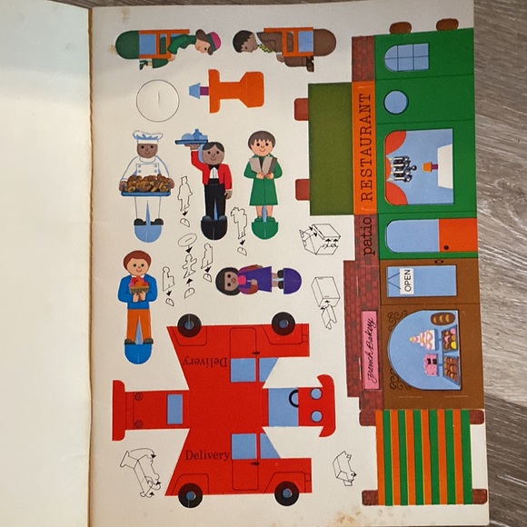 ✨ Vintage Whitman Tiny Shopping Center Press Out Book ✨ - Picture 2 of 7